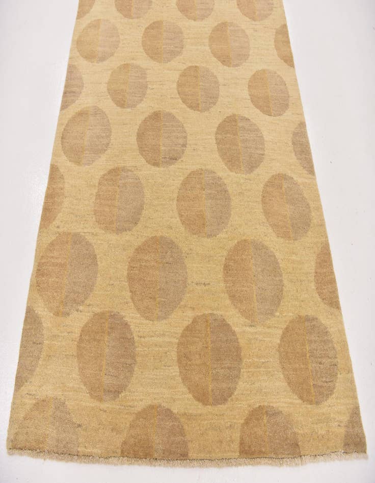 Detail image of  4' 1 x 6' 2  Hand Knotted Modern Ziegler Wool Rug