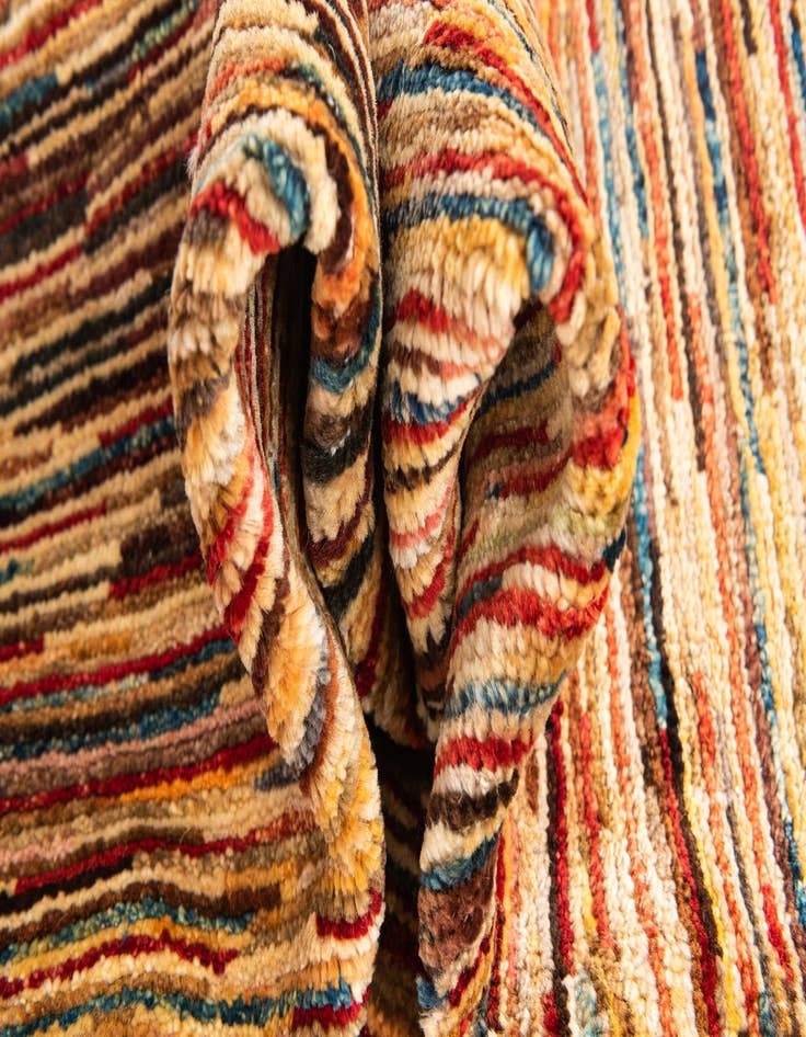 Detail image of  5' 3 x 6' 7  Hand Knotted Modern Ziegler Rug