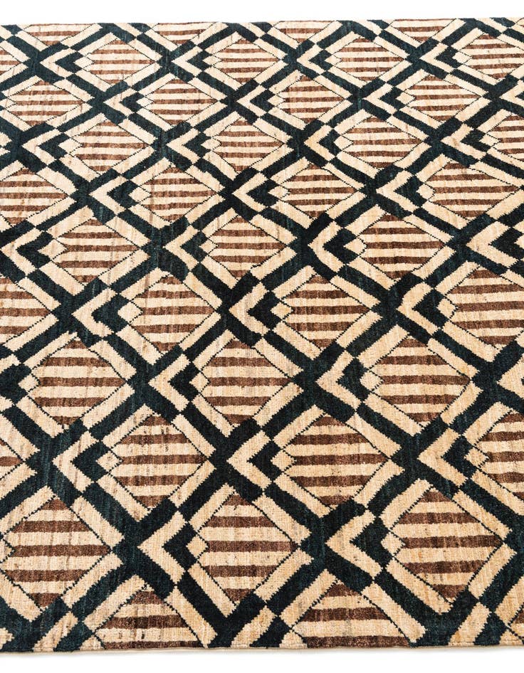 Detail image of  5' 1 x 6' 9  Hand Knotted Modern Ziegler Wool Rug