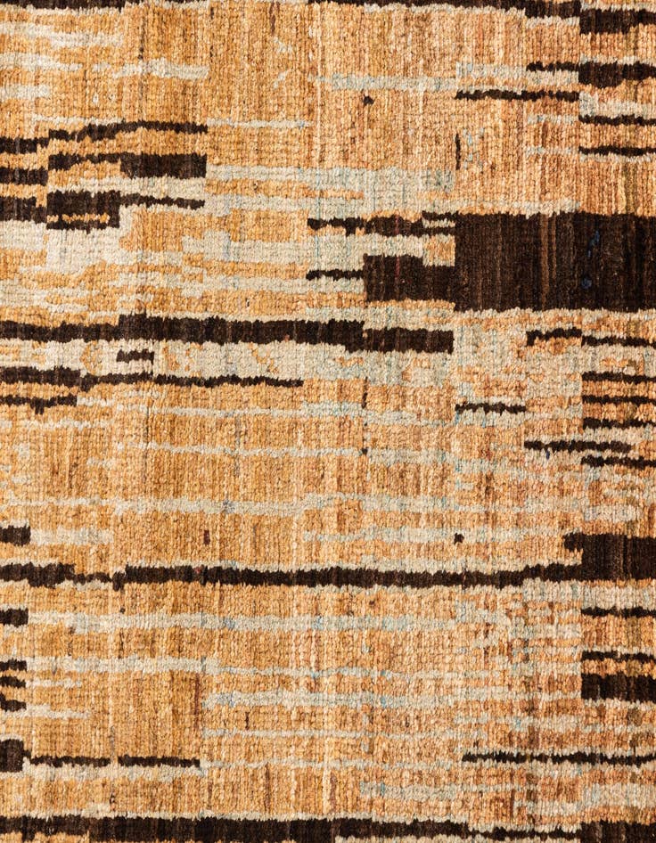 Detail image of  4' 8 x 6' 6  Hand Knotted Modern Ziegler Wool Rug