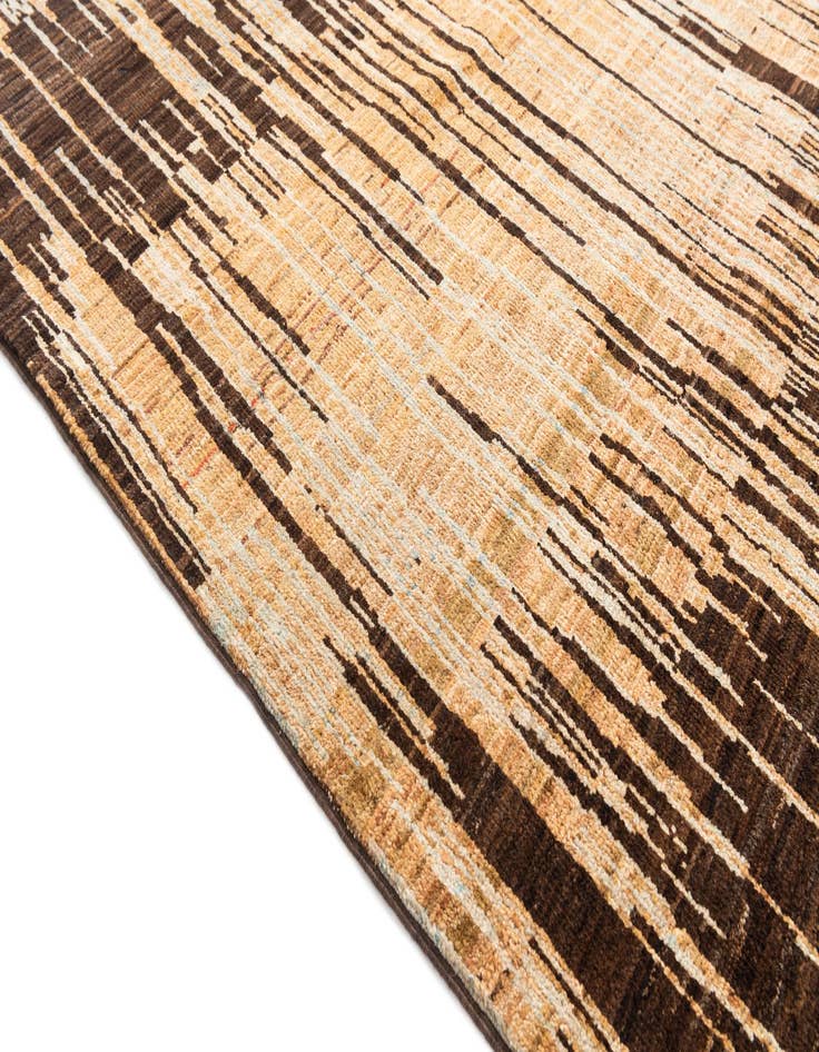 Detail image of  4' 8 x 6' 6  Hand Knotted Modern Ziegler Wool Rug