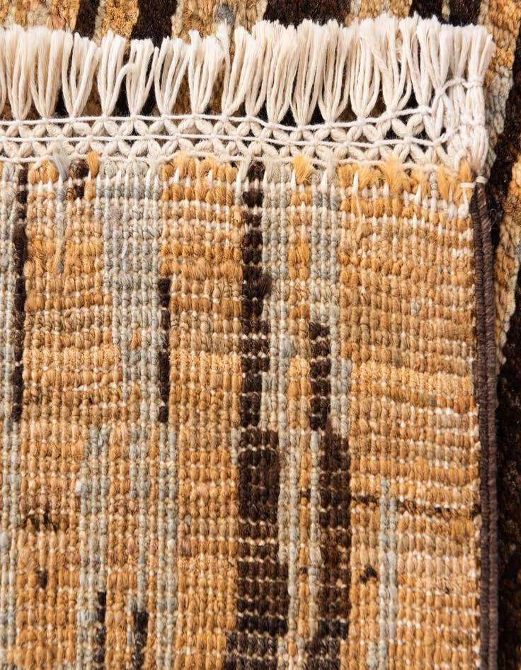 Detail image of  4' 8 x 6' 6  Hand Knotted Modern Ziegler Wool Rug