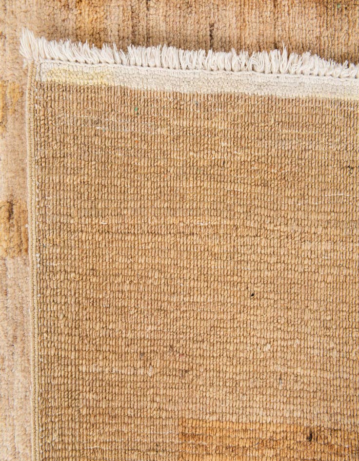 Detail image of  4' 6 x 6' 6  Hand Knotted Modern Ziegler Rug