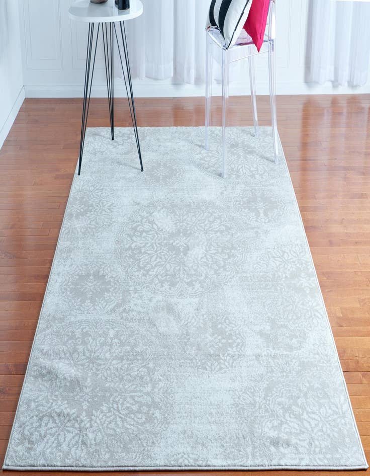 Detail image of  5' x 8' Monte Carlo Rug