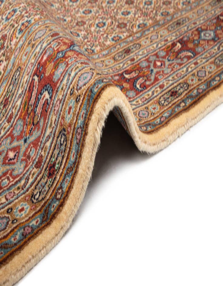 Detail image of  3' 3 x 5' Mood Wool Rug