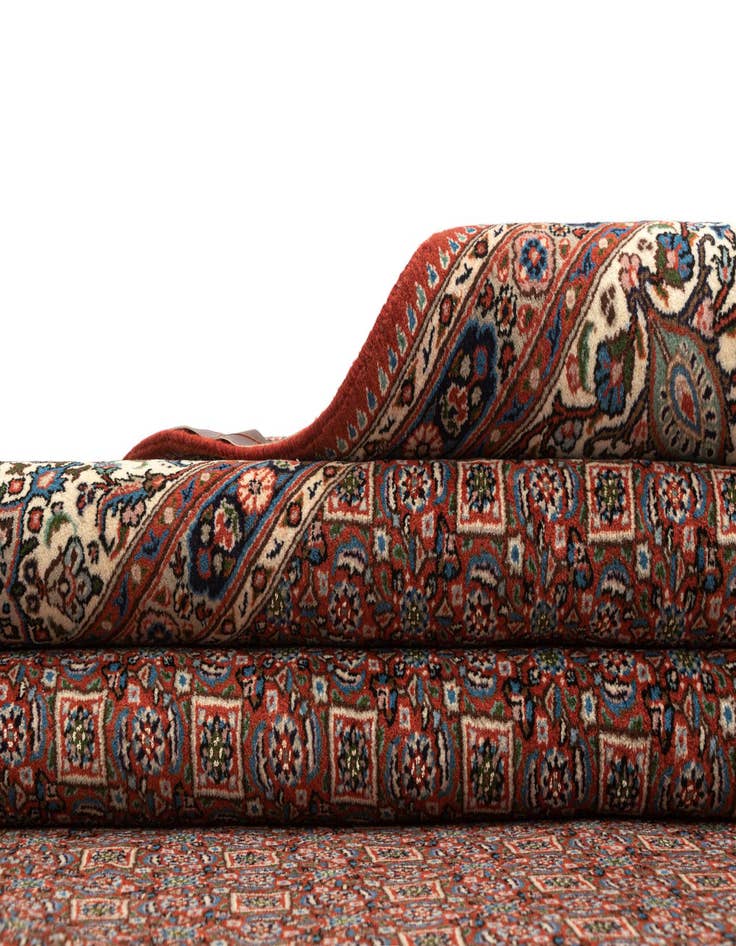 Detail image of  6' 6 x 9' 11 Mood Wool Rug