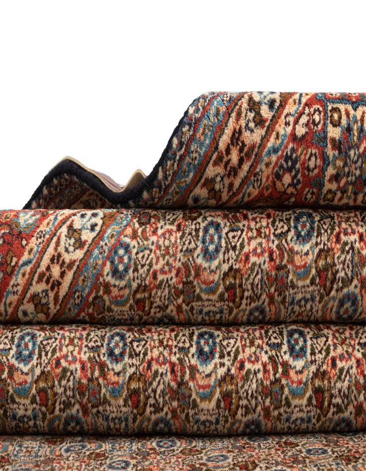 Detail image of  6' 5 x 9' 10 Mood Wool Rug