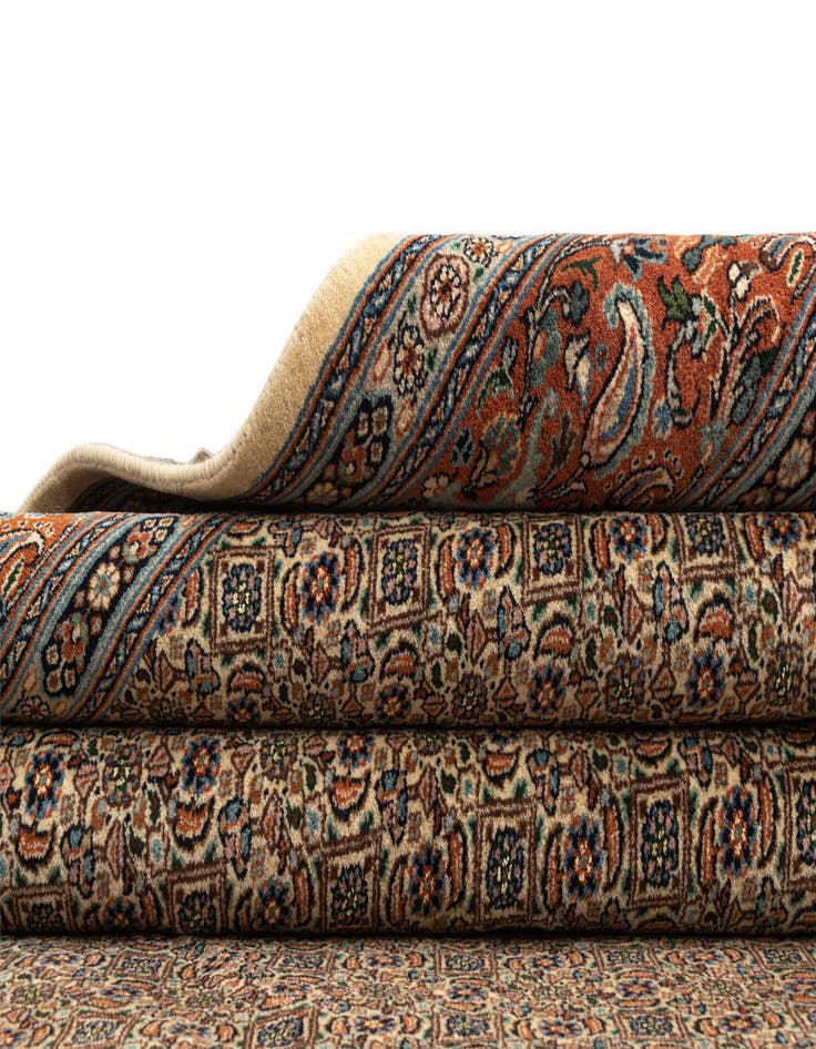 Detail image of  6' 8 x 9' 9 Mood Wool Rug