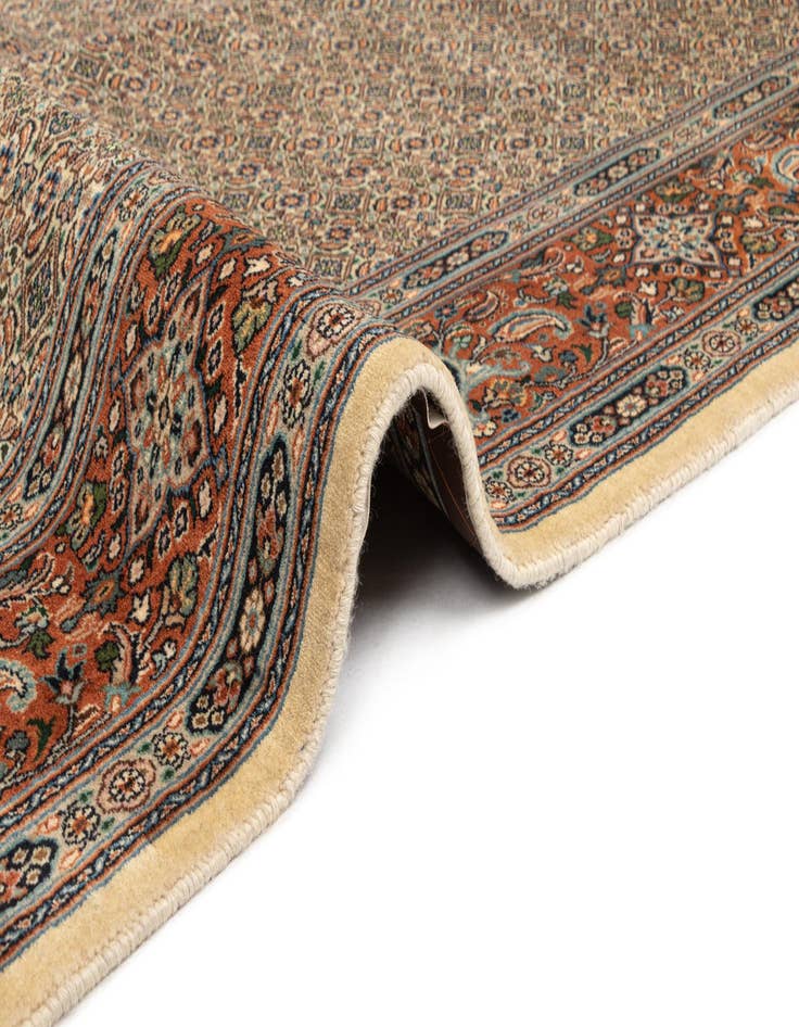 Detail image of  6' 8 x 9' 9 Mood Wool Rug