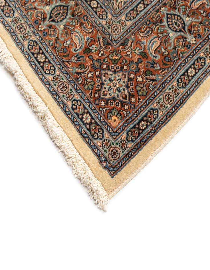 Detail image of  6' 8 x 9' 9 Mood Wool Rug