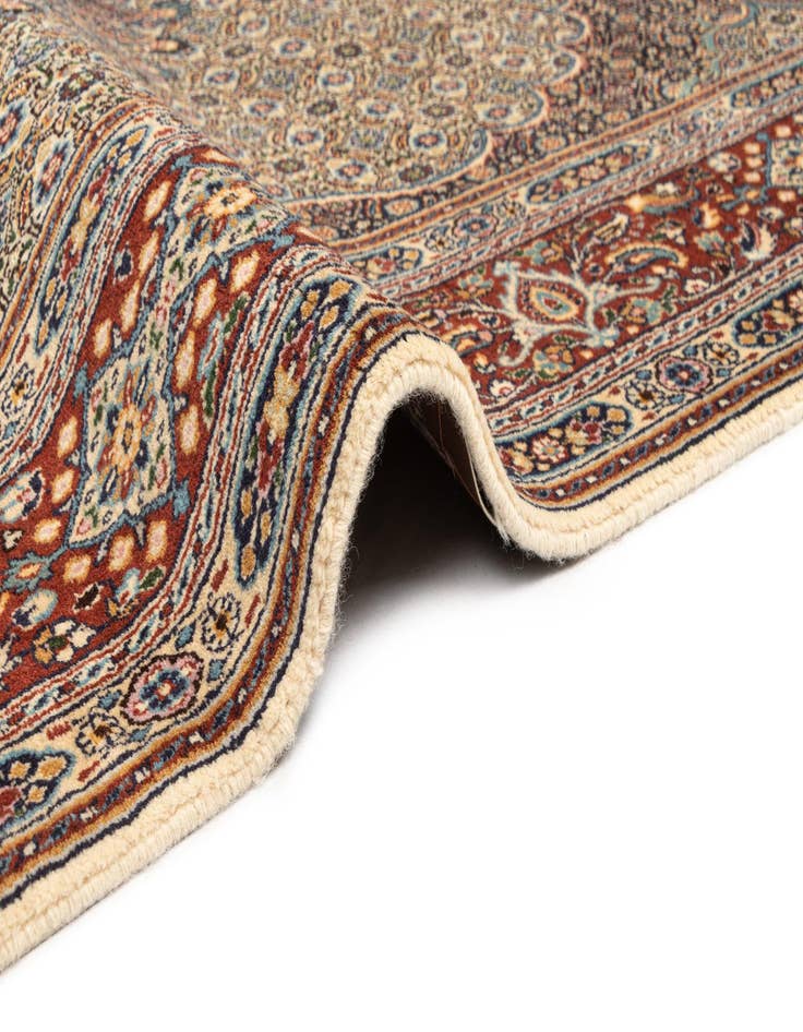 Detail image of  6' 4 x 9' 8 Mood Wool Rug