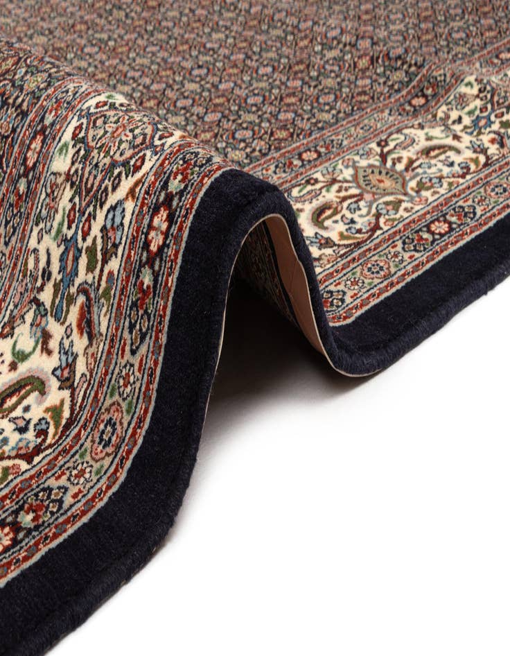 Detail image of  6' 9 x 9' 9 Mood Wool Rug