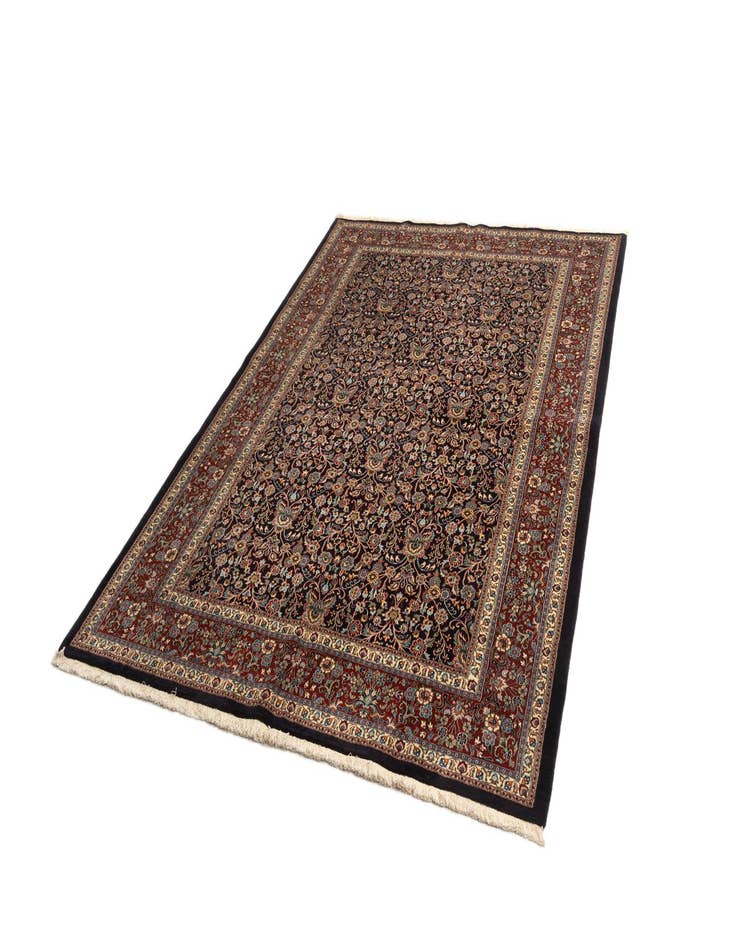 Detail image of  6' 8 x 9' 7 Mood Wool Rug