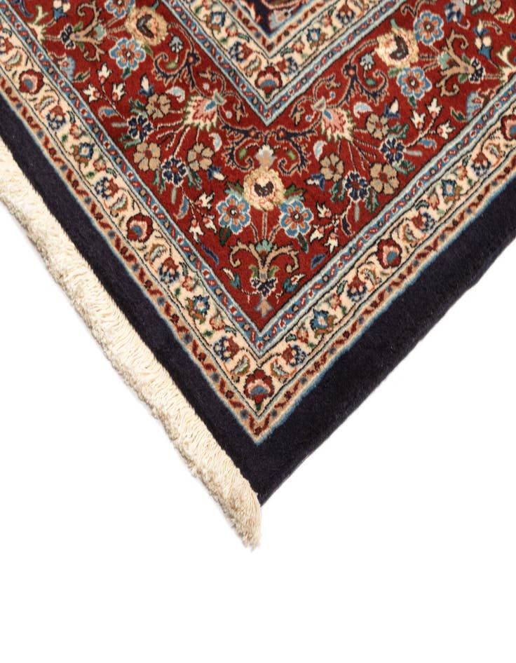 Detail image of  6' 10 x 9' 8 Mood Wool Rug