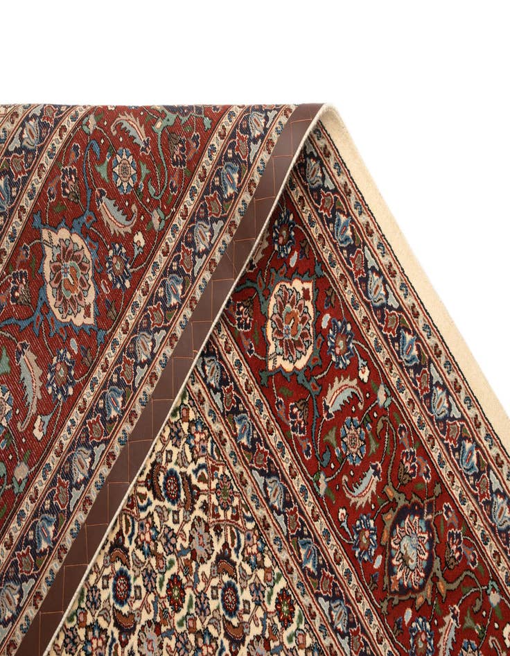 Detail image of  8' x 11' 4 Mood Wool Rug