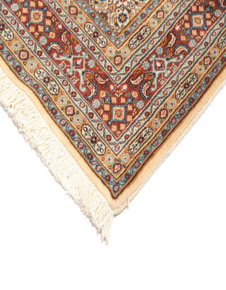 Detail image of  3' 5 x 5' Mood Wool Rug