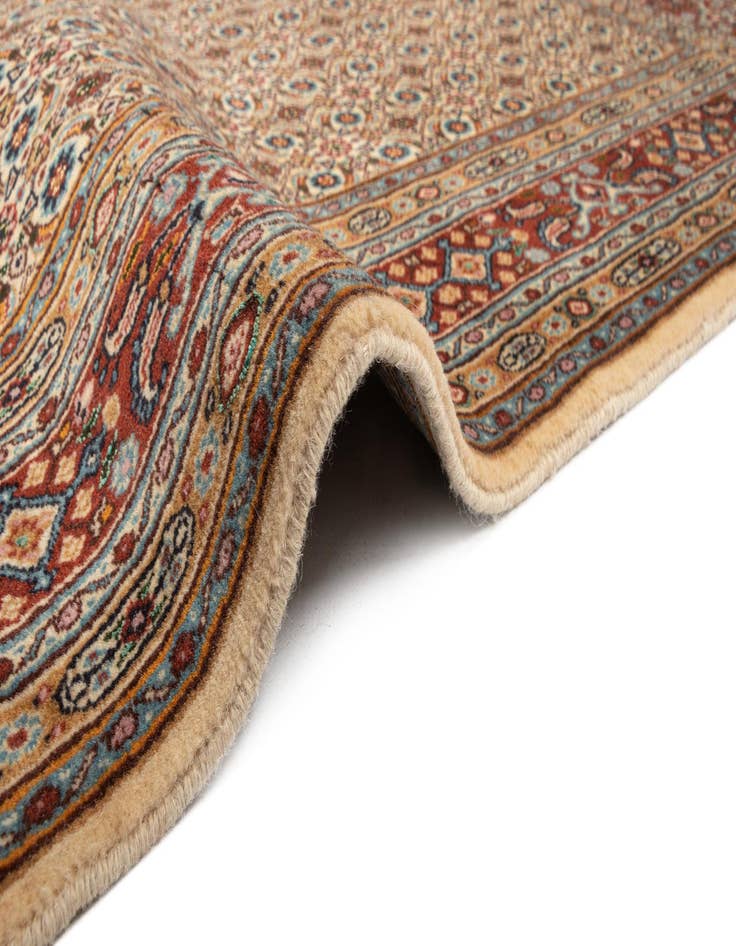 Detail image of  3' 5 x 5' Mood Wool Rug