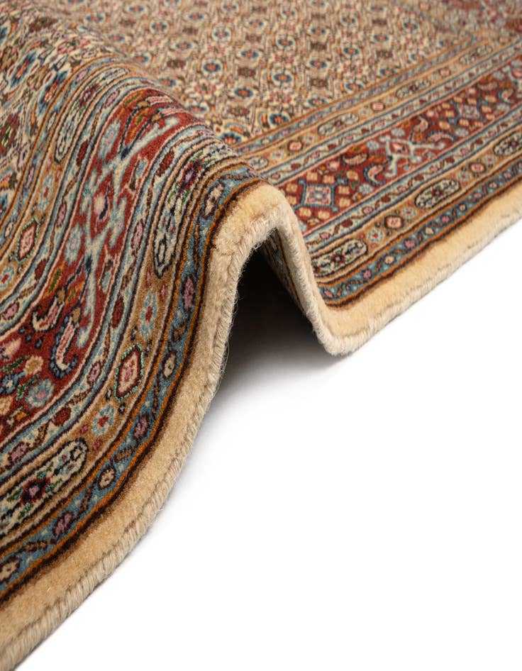 Detail image of  3' 4 x 5' Mood Wool Rug