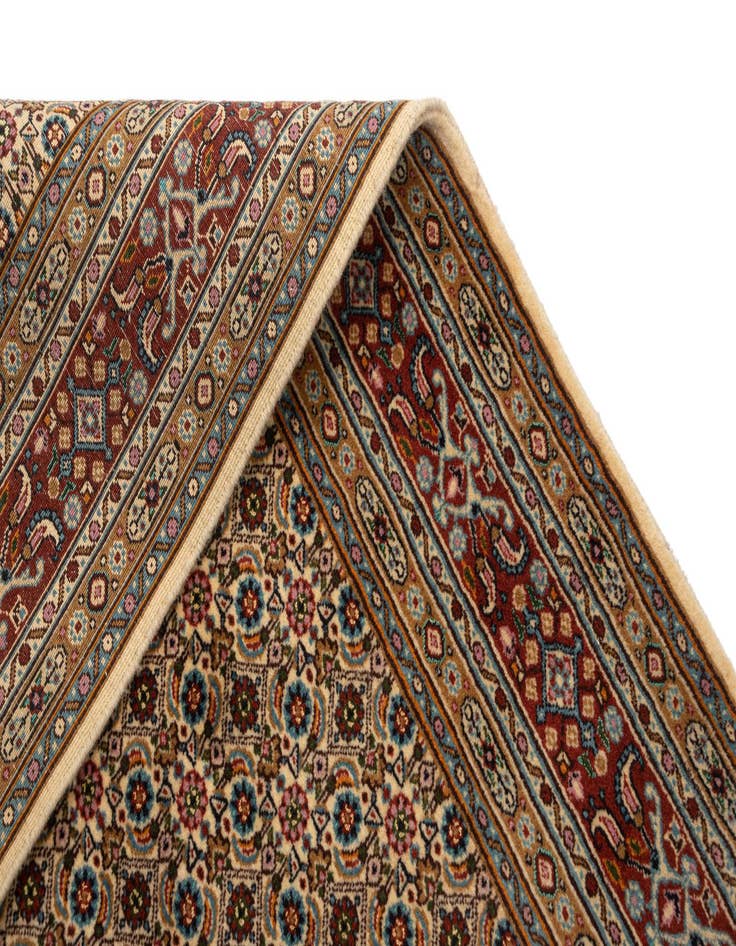 Detail image of  3' 4 x 5' Mood Wool Rug