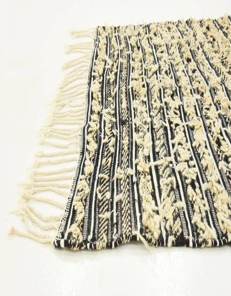 Detail image of  3' 3 x 6'  Hand Knotted Moroccan Wool Rug