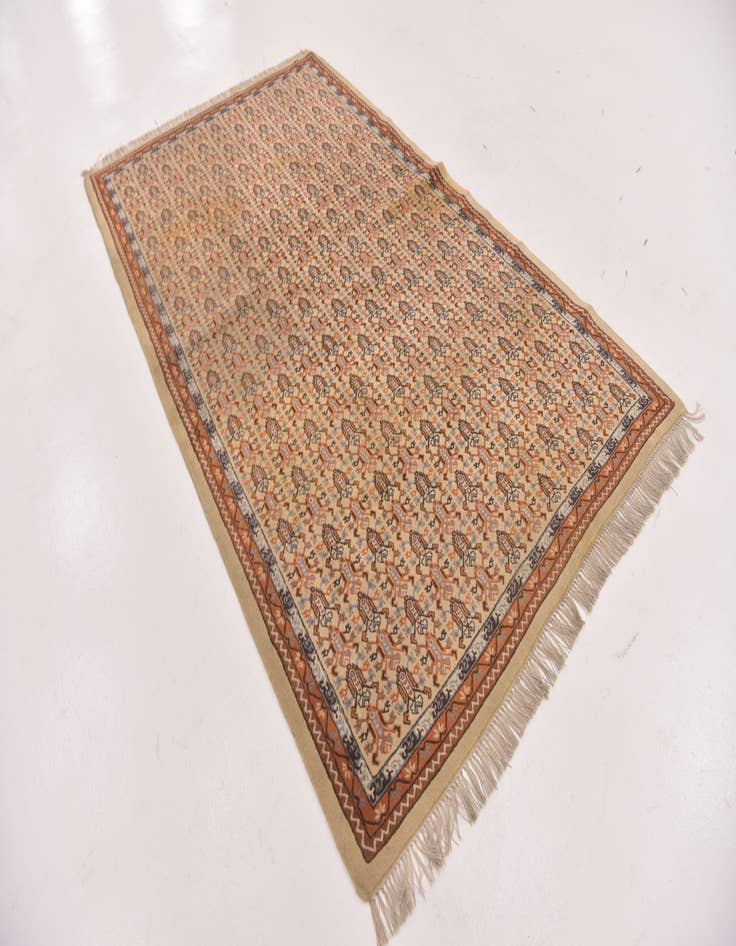 Detail image of  4' 10 x 8' 2  Hand Knotted Moroccan Oriental Wool Rug