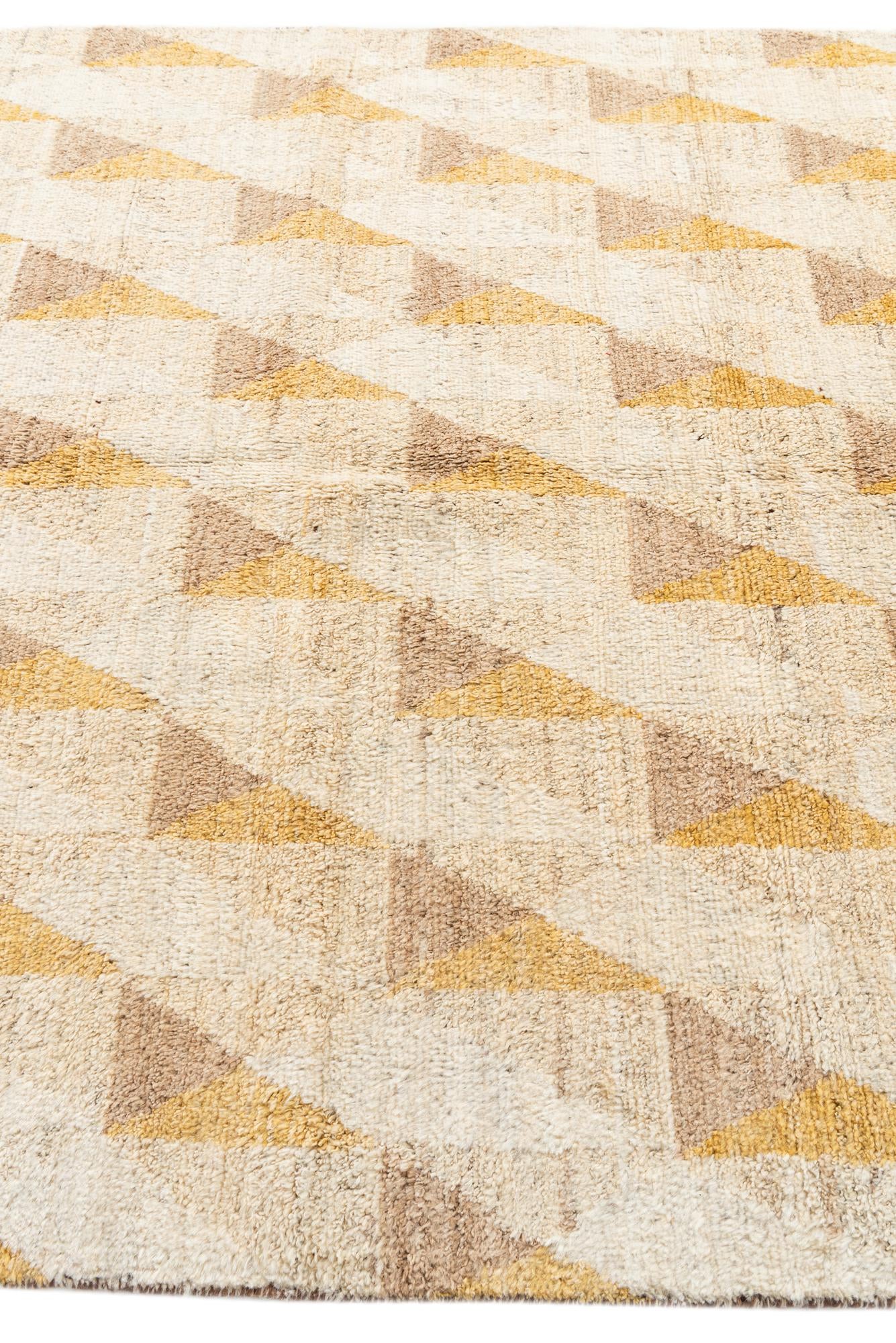  5' 7 x 8' 4  Hand Knotted Moroccan Wool Rug