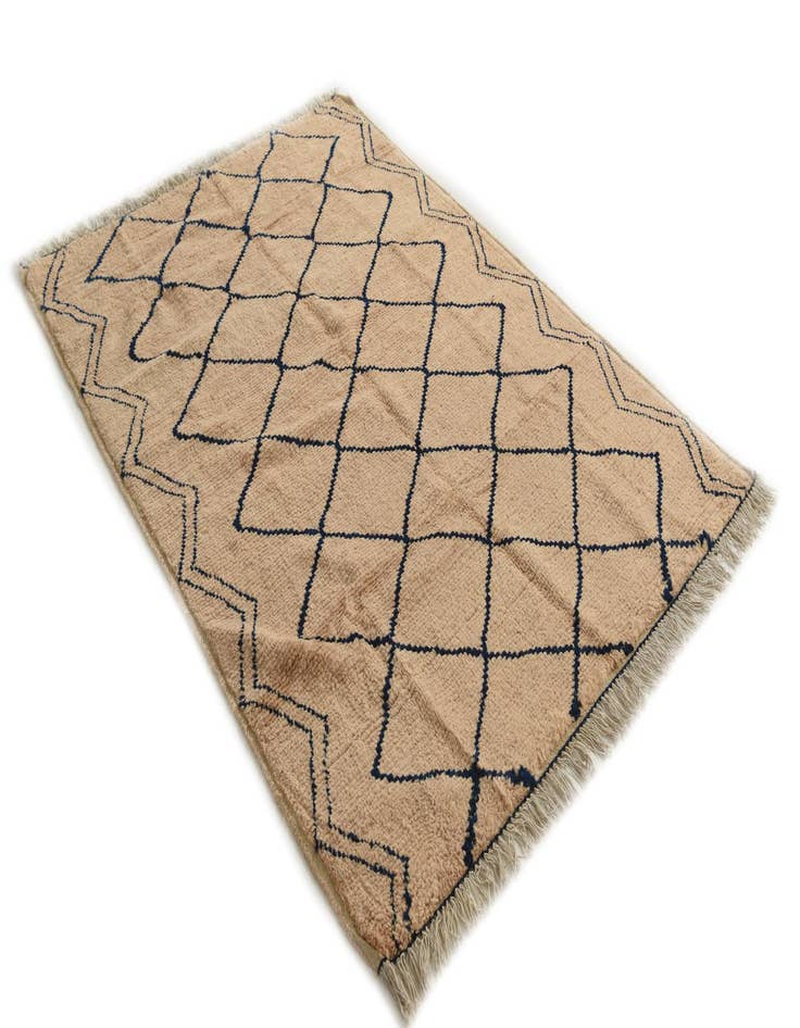 Detail image of  5' 2 x 7' 1  Hand Knotted Moroccan Wool Rug