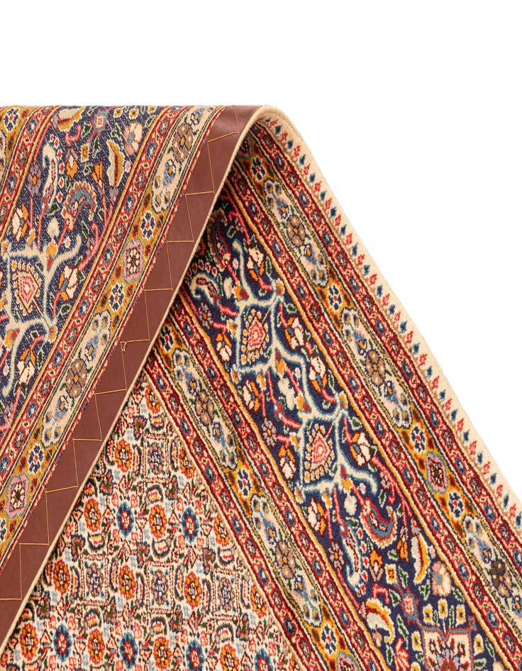 Detail image of  6' 7 x 8' 5 Moud Rug