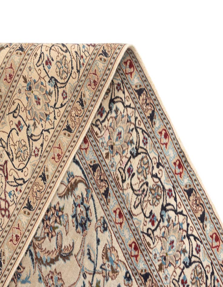 Detail image of  6' 5 x 9' 10 Nain Wool Rug