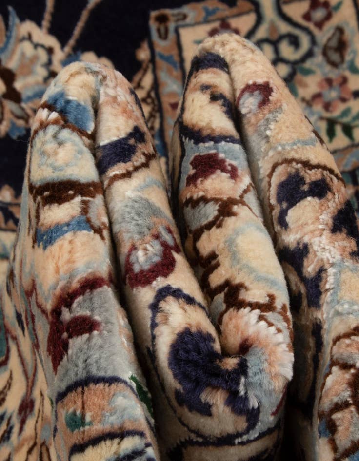 Detail image of  4' 2 x 5' 11  Hand Knotted Nain Persian Rug