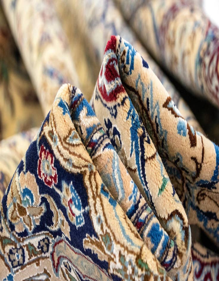 Detail image of  9' 8 x 12' 11  Hand Knotted Nain Rug