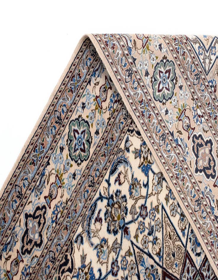 Detail image of  4' 2 x 6' 8  Hand Knotted Nain Persian Rug