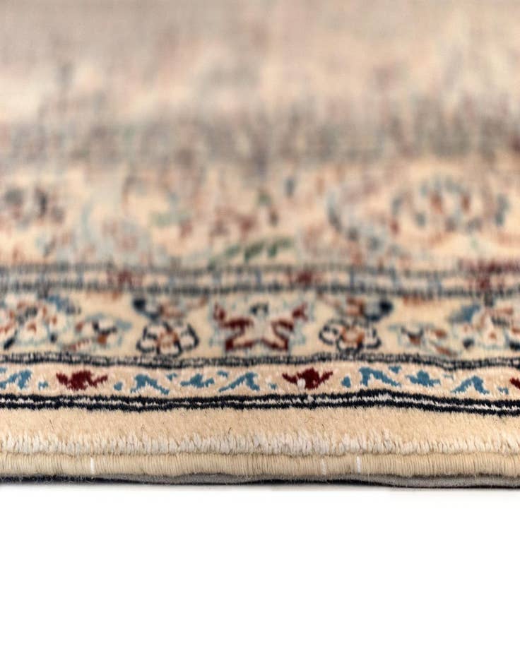 Detail image of  8' x 11' 4 Nain Rug