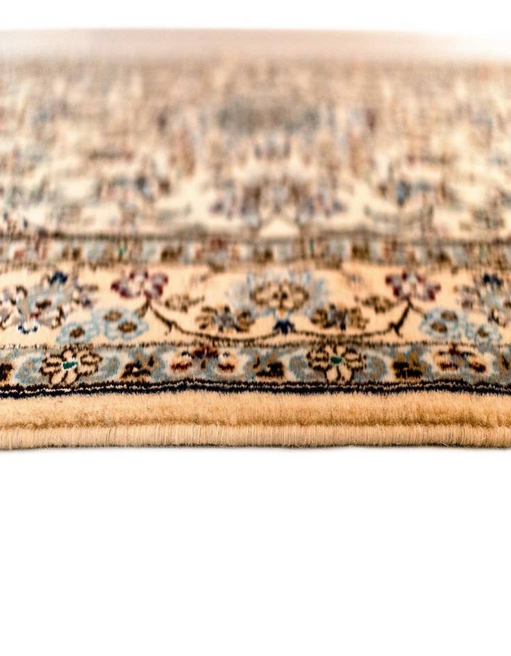 Detail image of  3' 5 x 5' 2 Nain Rug