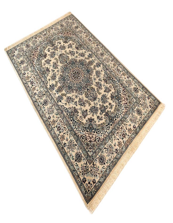 Detail image of  4' 3 x 6' 4 Nain Rug