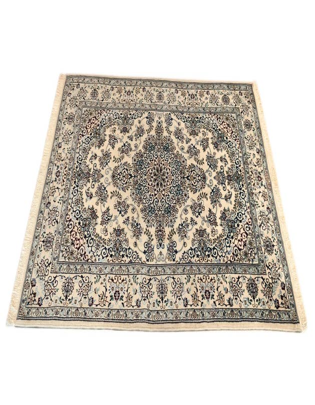 Detail image of  4' 3 x 6' 4 Nain Rug