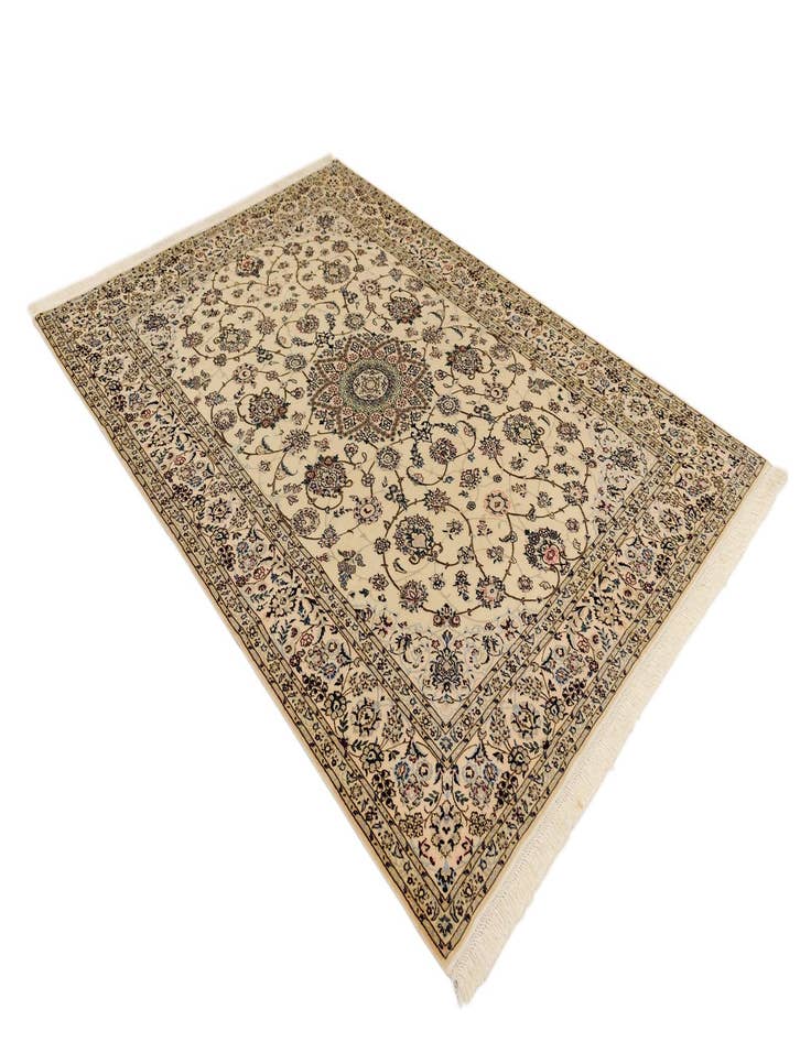 Detail image of  5' 4 x 7' 8 Nain Rug