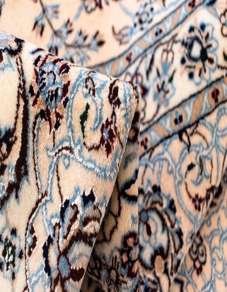 Detail image of  8' 5 x 9' 10 Nain Rug