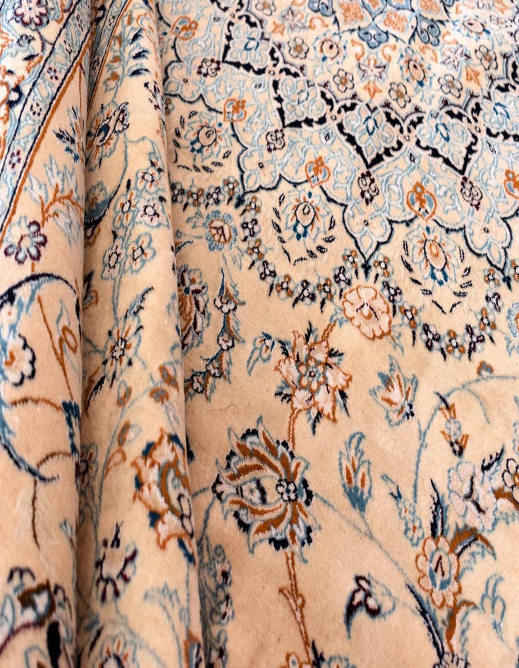 Detail image of  9' 5 x 13' Nain Rug