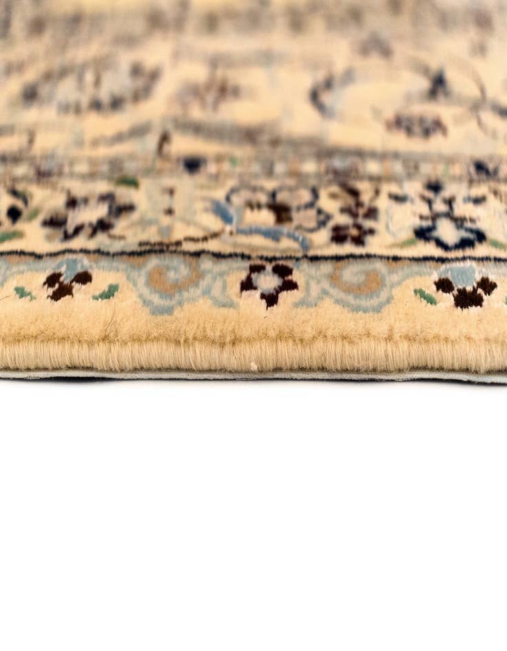 Detail image of  6' 4 x 9' 11 Nain Rug