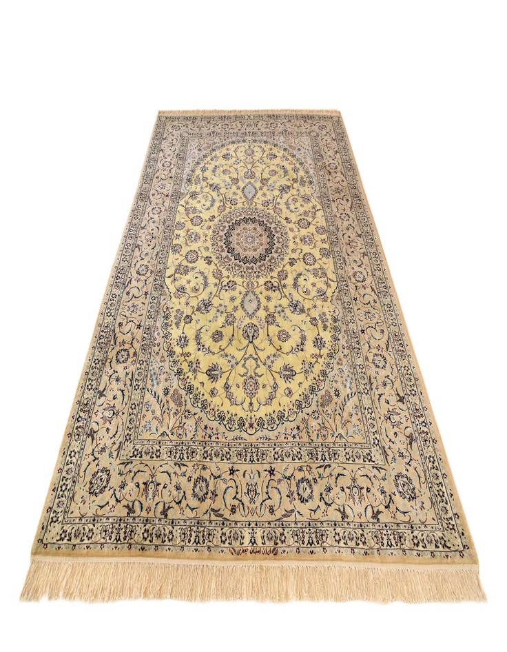 Detail image of  6' 5 x 9' 11 Nain Rug