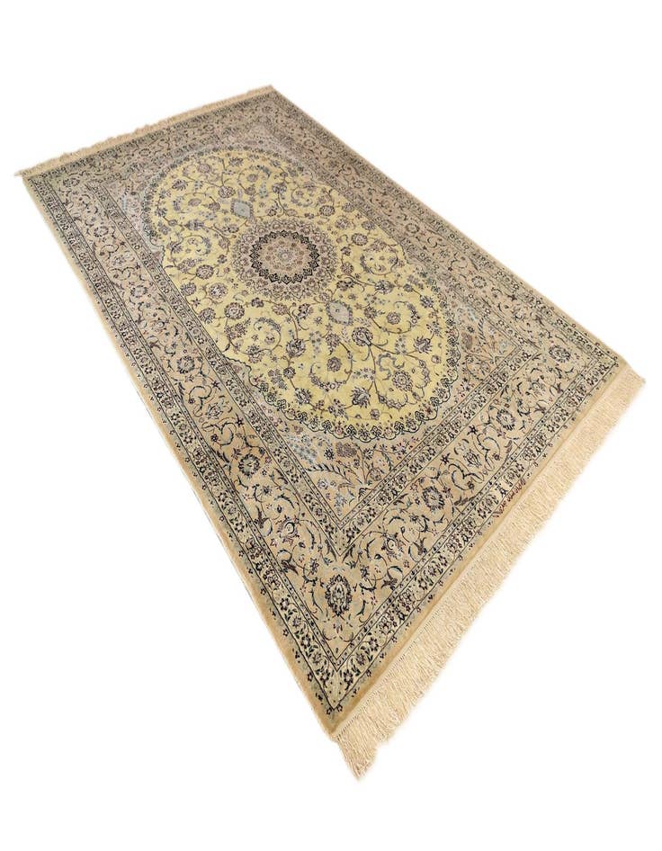 Detail image of  6' 5 x 9' 11 Nain Rug