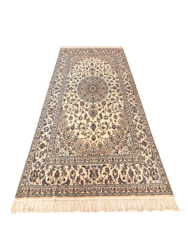 Detail image of  6' 8 x 10' 8 Nain Rug