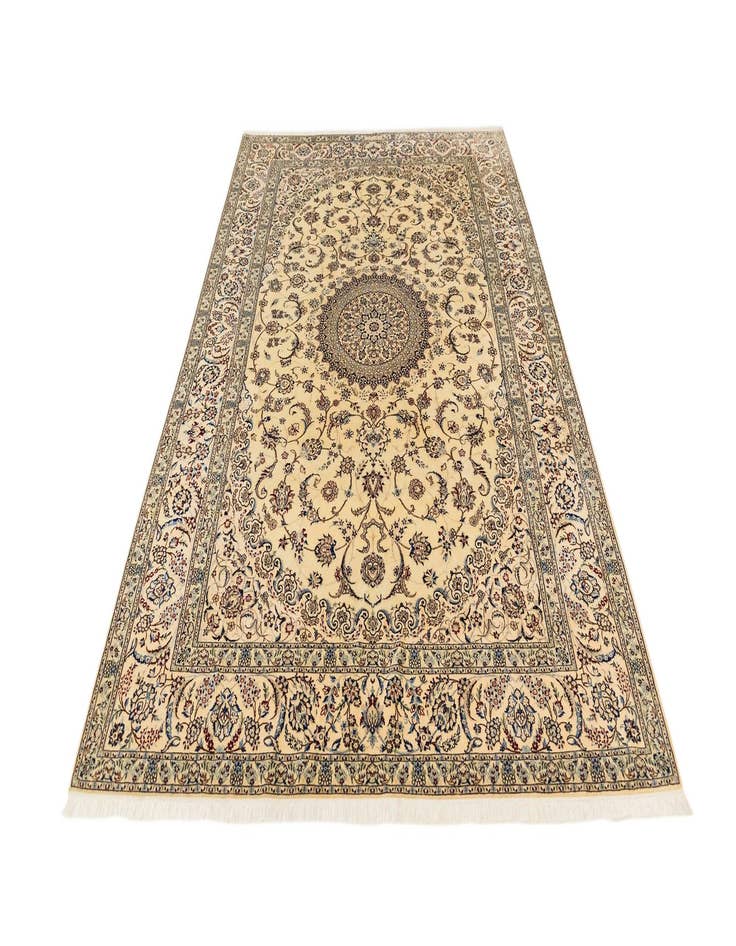 Detail image of  6' 8 x 10' Nain Rug