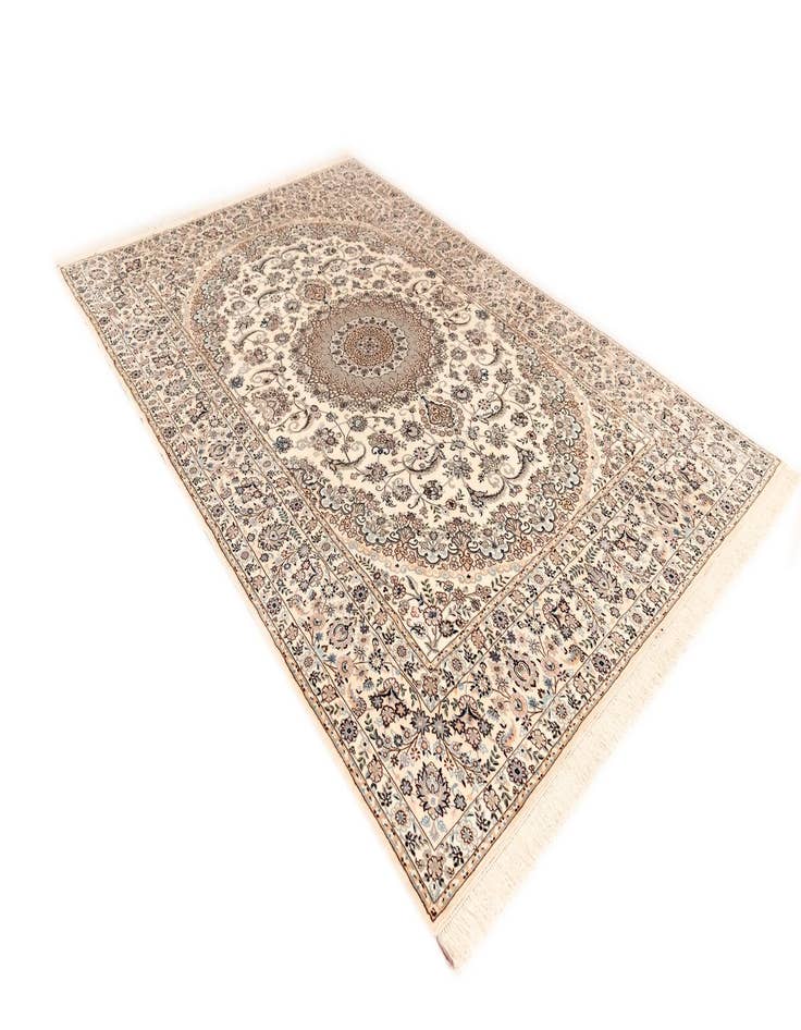 Detail image of  6' 9 x 10' 4 Nain Rug