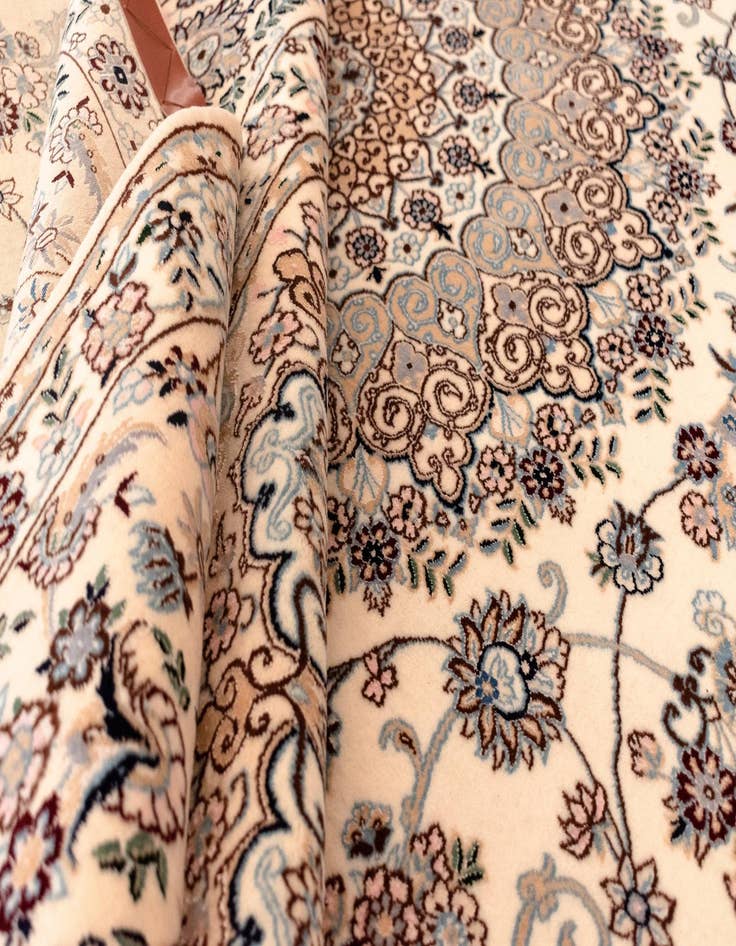 Detail image of  6' 9 x 10' 4 Nain Rug