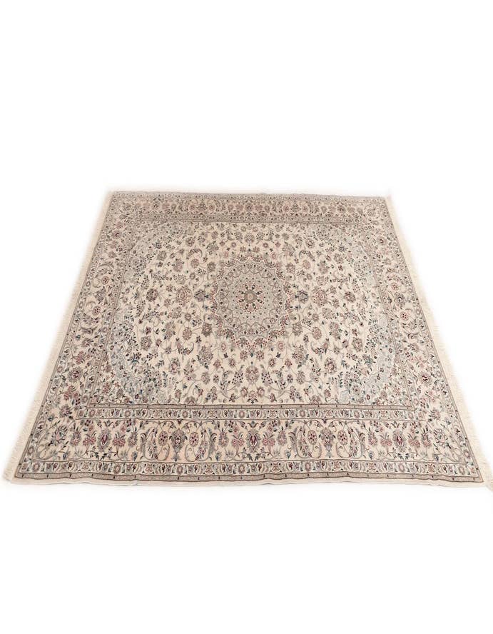 Detail image of  6' 10 x 10' 1 Nain Rug