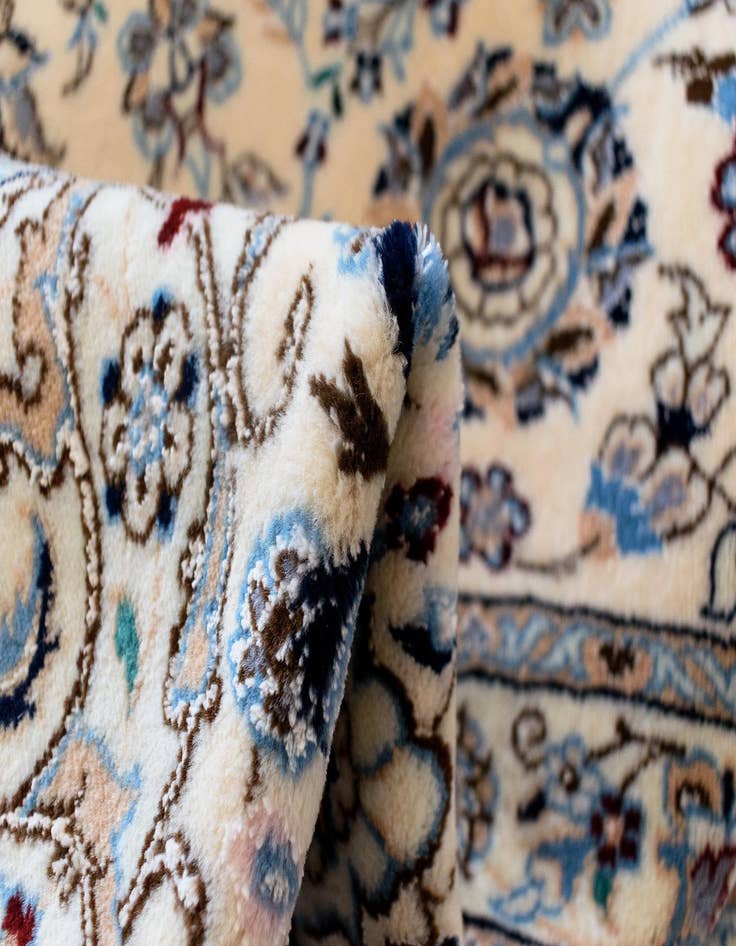 Detail image of  6' 7 x 9' 11 Nain Rug