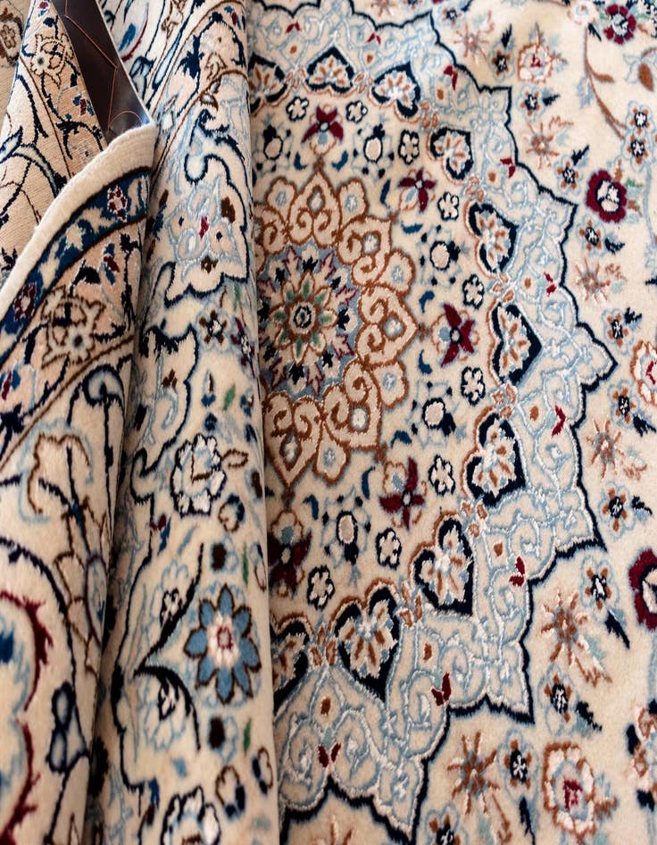 Detail image of  5' 5 x 8' 6 Nain Rug