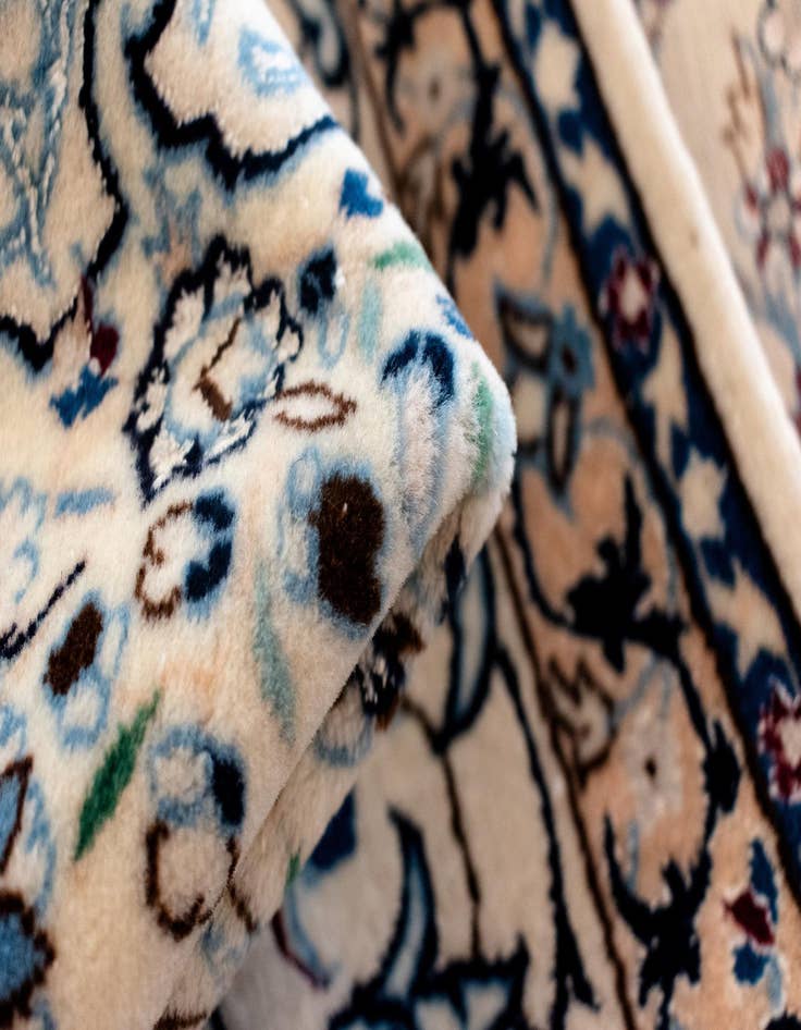 Detail image of  5' 5 x 8' 6 Nain Rug